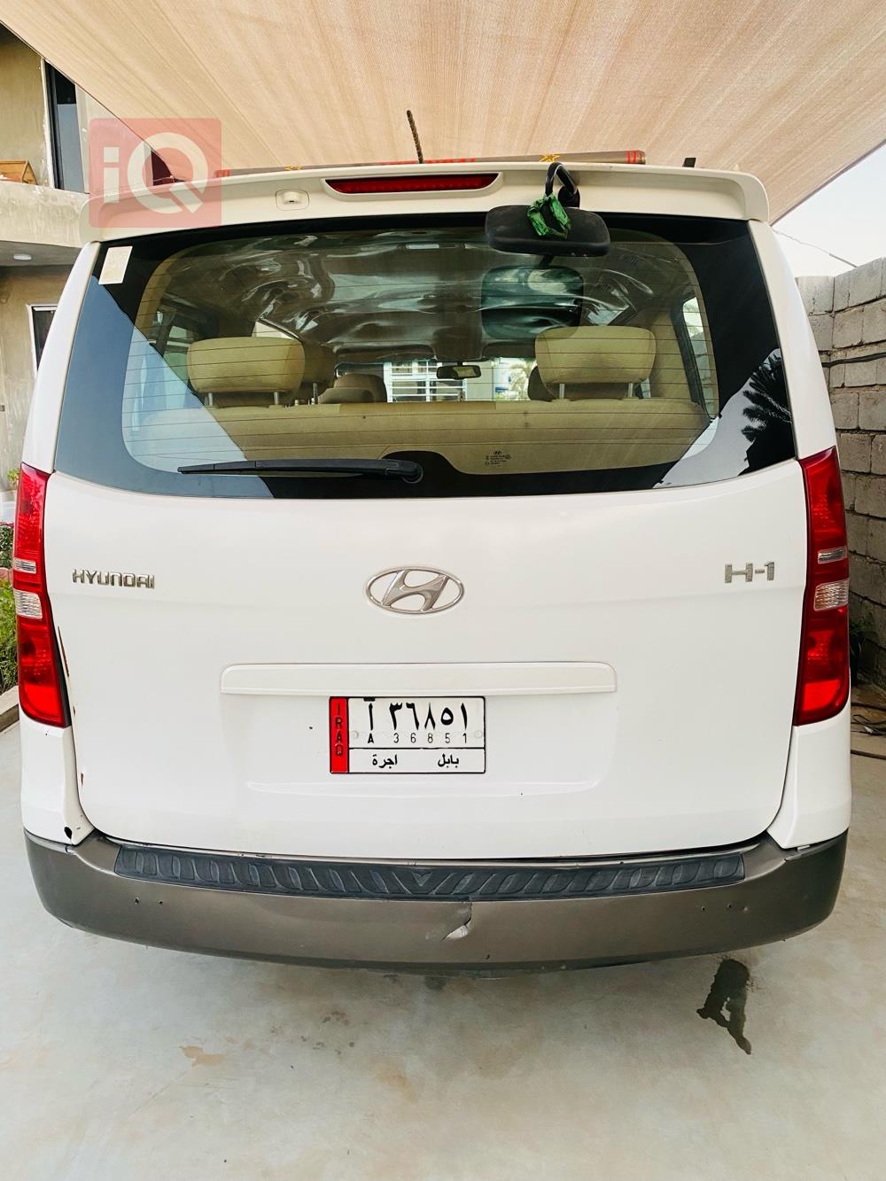 Hyundai Starex